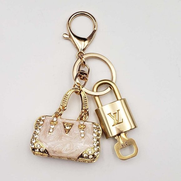 100% Auth Louis Vuitton Lock & Key with unbranded Bagcharm, Keycharm, Keychain - Picture 3 of 10